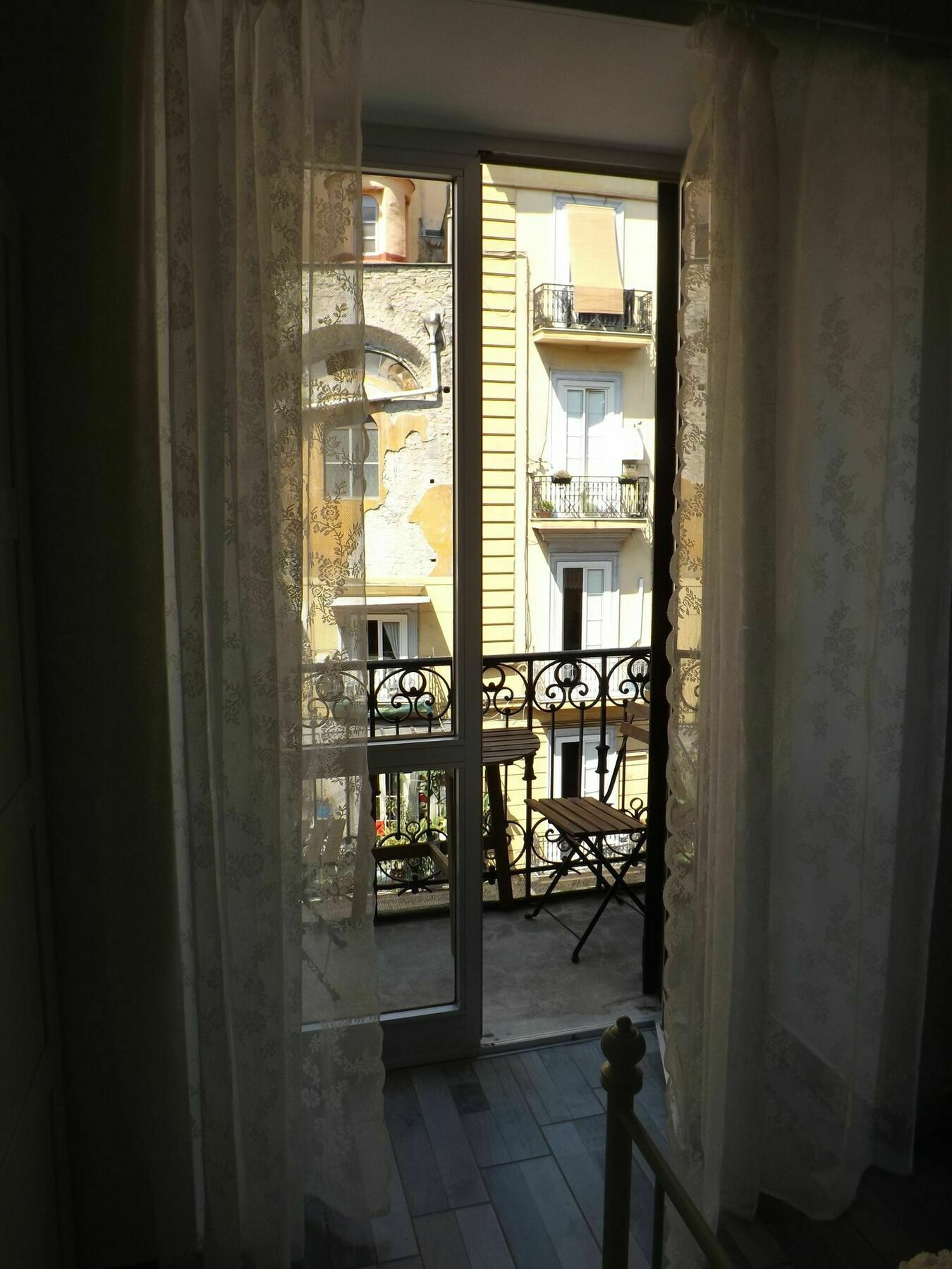 Domus Alma Bed & Breakfast Napoli Dış mekan fotoğraf