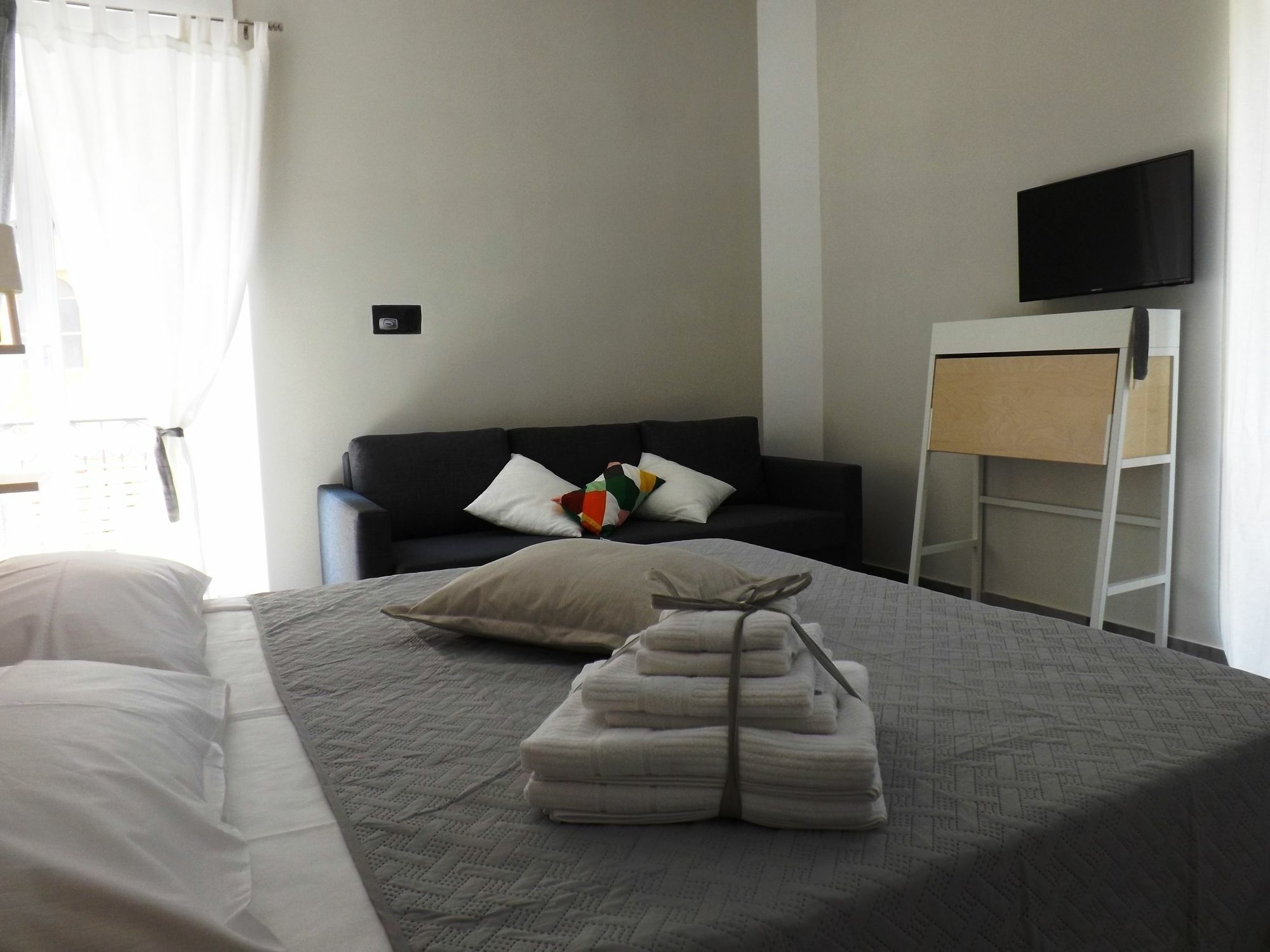 Domus Alma Bed & Breakfast Napoli Dış mekan fotoğraf