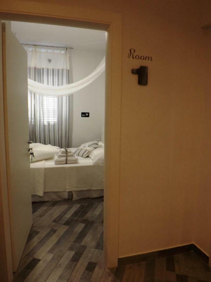 Domus Alma Bed & Breakfast Napoli Dış mekan fotoğraf