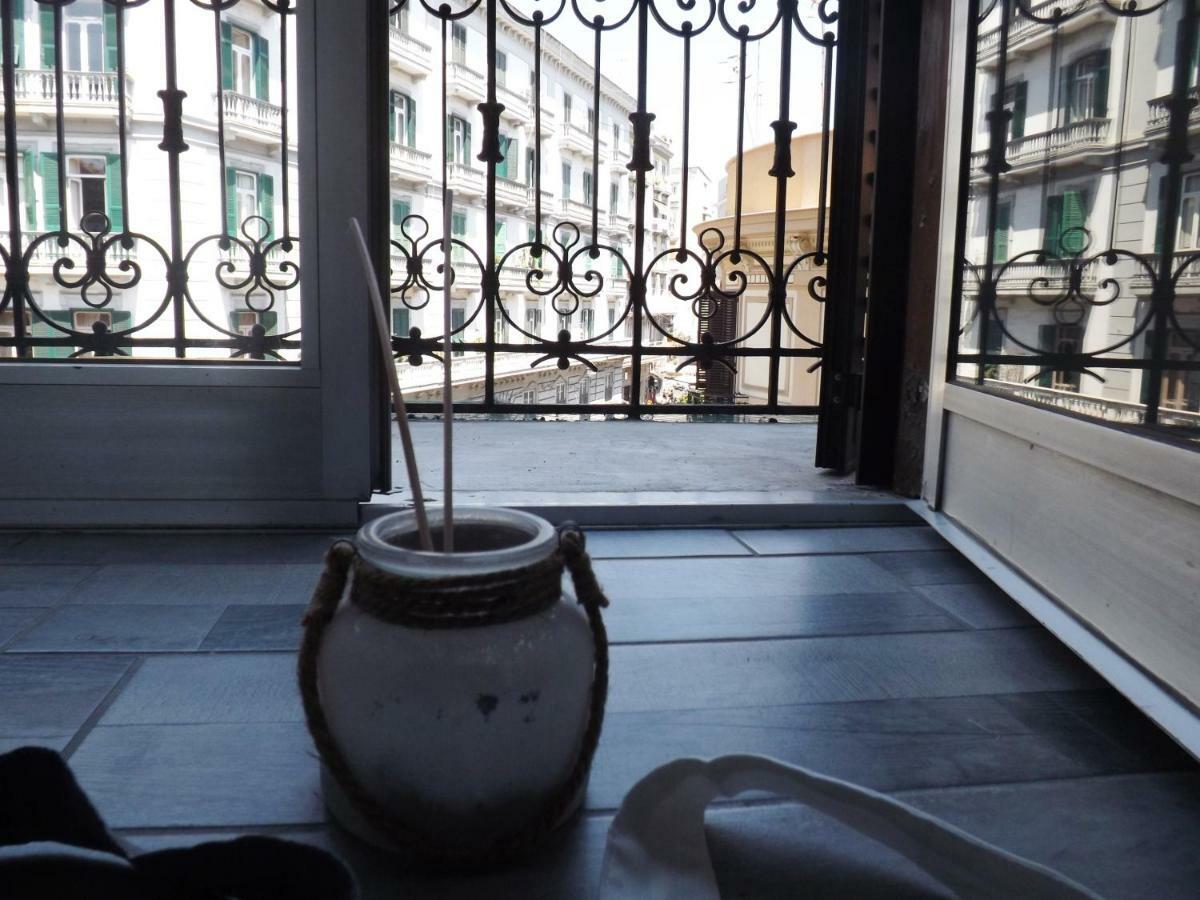 Domus Alma Bed & Breakfast Napoli Dış mekan fotoğraf
